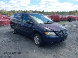 2005 Dodge Caravan SXT with VIN 2D4GP44L95R246244, listed as a IAAI auction lot 41855026 with 134,582 mi miles and . Bid and sale history available at DreamBid. Image 1.