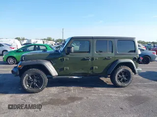 2021 Jeep Wrangler Unlimited 80th Anniversary with VIN 1C4HJXDN6MW685090, listed as a IAAI auction lot 41816088 with 31,546 mi miles and . Bid and sale history available at DreamBid. Image 15.