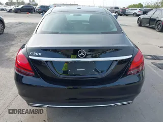 2020 Mercedes-Benz C 300 с VIN WDDWF8DB5LR539187, выставлен на аукционе IAAI как лот 42290441 с пробегом 19 669 миль миль и . История ставок и продаж доступна на DreamBid. Изображение 16.