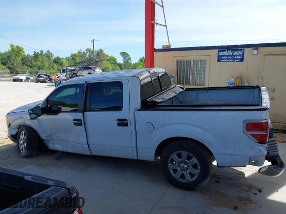 2014 Ford F-150 XL with VIN 1FTFW1CT5EKG08435, listed as a IAAI auction lot 41886526 with 215,364 mi miles. Bid and sale history available at carsss.com. Image 15.