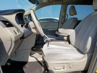2013 Toyota Sienna LE AAS with VIN 5TDKK3DCXDS322897, listed as a Copart auction lot 65360025 with 287,988 mi miles and Clean title. Bid and sale history available at DreamBid. Image 7.