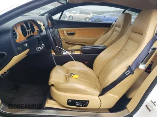 2005 Bentley Continental GT GT z VIN SCBCR63W65C028979, wystawiony jako Copart lot #67127323 z przebiegiem 100 646 mil mil oraz Szkoda całkowita • Salvage title. Historia ofert i sprzedaży dostępna na DreamBid. Obrazek 7.