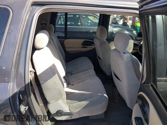 2006 Chevrolet TrailBlazer LS with VIN 1GNES16S066128752, listed as a IAAI auction lot 41830619 with 182,729 mi miles. Bid and sale history available at carsss.com. Image 8.