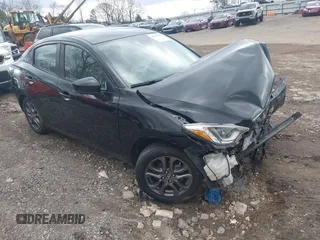2019 Toyota Yaris L z VIN 3MYDLBYV0KY510167, wystawiony jako IAAI lot #41736506 z przebiegiem 113 174 mil mil oraz . Historia ofert i sprzedaży dostępna na DreamBid. Obrazek 1.