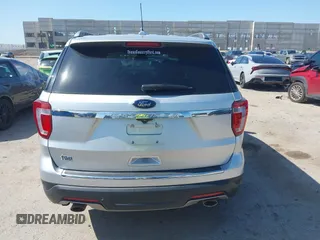 2018 Ford Explorer XLT с VIN 1FM5K7D89JGC70129, выставлен на аукционе IAAI как лот 42499846 с пробегом 86 726 миль миль и . История ставок и продаж доступна на DreamBid. Изображение 17.