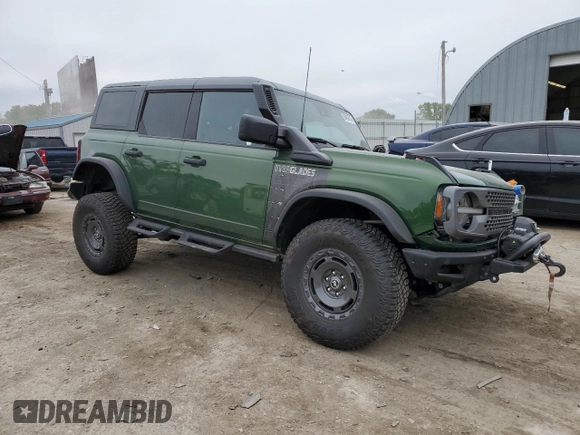 2024 Ford Bronco Everglades with VIN 1FMEE4HH8RLA00375, listed as a Copart auction lot 55608045 with 17,770 mi miles and Salvage title. Bid and sale history available at DreamBid. Image 4.