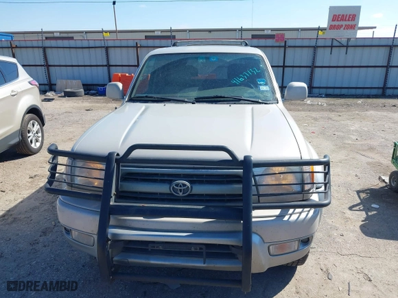 2000 Toyota 4Runner Limited with VIN JT3HN87R9Y9036076, listed as a IAAI auction lot 41637132 with 376,042 mi miles. Bid and sale history available at carsss.com. Image 6.