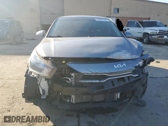 2022 Kia Rio S with VIN 3KPA24AD1NE477932, listed as a Copart auction lot 41957725 with 31,373 mi miles and Salvage Title. Bid and sale history available at carsss.com. Image 5.