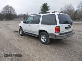 1999 Ford Explorer XLT z VIN 1FMZU32E1XZA80254, wystawiony jako IAAI lot #41453375 z przebiegiem 146 259 mil mil oraz . Historia ofert i sprzedaży dostępna na DreamBid. Obrazek 3.