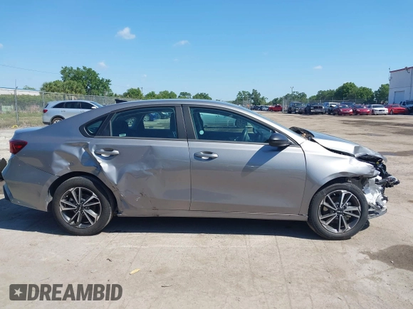 2024 Kia Forte LXS with VIN 3KPF24AD8RE726691, listed as a IAAI auction lot 42026037 with 27,816 mi miles and . Bid and sale history available at DreamBid. Image 14.