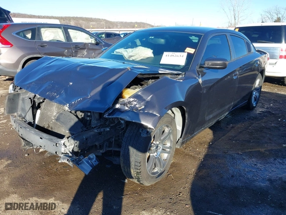 2014 Dodge Charger SXT with VIN 2C3CDXHG7EH325117, listed as a IAAI auction lot 41482634 with 106,761 mi miles. Bid and sale history available at carsss.com. Image 18.