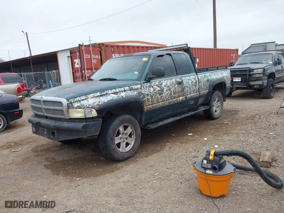 2001 Dodge Ram 1500 with VIN 1B7HF13Y21J574877, listed as a IAAI auction lot 41568293 with 181,504 mi miles. Bid and sale history available at carsss.com. Image 2.
