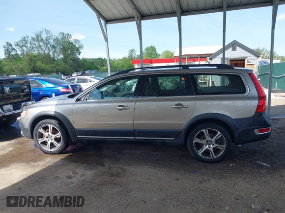 2012 Volvo XC70 T6 z VIN YV4902BZ1C1143307, wystawiony jako IAAI lot #42140146 z przebiegiem 173 106 mil mil oraz . Historia ofert i sprzedaży dostępna na DreamBid. Obrazek 13.