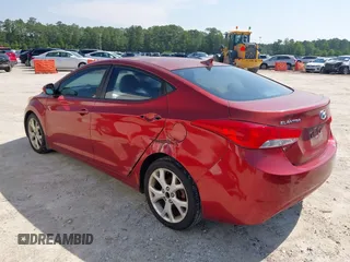 2013 Hyundai Elantra GLS z VIN 5NPDH4AE2DH264759, wystawiony jako IAAI lot #42259613 z przebiegiem 162 881 mil mil oraz . Historia ofert i sprzedaży dostępna na DreamBid. Obrazek 3.