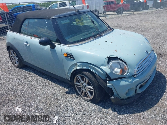 2014 MINI Convertible с VIN WMWZN3C51ET569556, выставлен на аукционе IAAI как лот 42176151 с пробегом 158 846 миль миль и . История ставок и продаж доступна на DreamBid. Изображение 1.