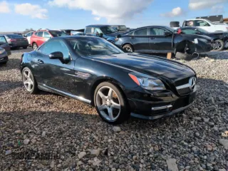 2014 Mercedes-Benz SLK 250 z VIN WDDPK4HA2EF080442, wystawiony jako Copart lot #45159975 z przebiegiem 46 978 mil mil oraz Szkoda całkowita • Salvage title. Historia ofert i sprzedaży dostępna na DreamBid. Obrazek 13.