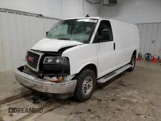 2022 GMC Savana Cargo Van with VIN 1GTW7AFP8N1272295, listed as a Copart auction lot 43643015 with 0 mi miles and Clean Title. Bid and sale history available at carsss.com. Image 1.