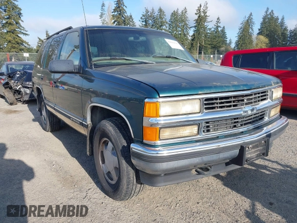1998 Chevrolet Tahoe z VIN 1GNEK13R9WJ365044, wystawiony jako IAAI lot #42042506 z przebiegiem 187 987 mil mil oraz . Historia ofert i sprzedaży dostępna na DreamBid. Obrazek 6.