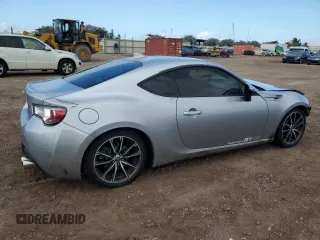 2017 Toyota 86 z VIN JF1ZNAA10H9700877, wystawiony jako Copart lot #51345715 z przebiegiem 76 409 mil mil oraz Szkoda całkowita • Salvage title. Historia ofert i sprzedaży dostępna na DreamBid. Obrazek 3.