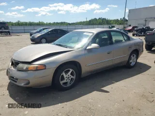 2004 Pontiac Bonneville SE z VIN 1G2HX52K44U162484, wystawiony jako Copart lot #57624535 z przebiegiem 85 193 mil mil oraz Szkody całkowita. Historia ofert i sprzedaży dostępna na DreamBid. Obrazek 1.