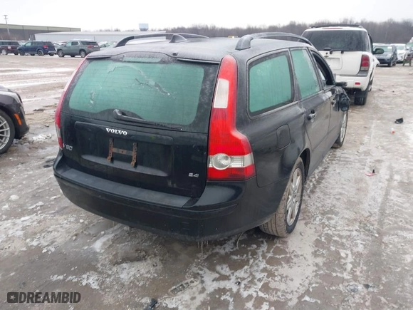 2007 Volvo V50 2.4L with VIN YV1MW382872316147, listed as a IAAI auction lot 41547724 with 275,033 mi miles. Bid and sale history available at carsss.com. Image 4.