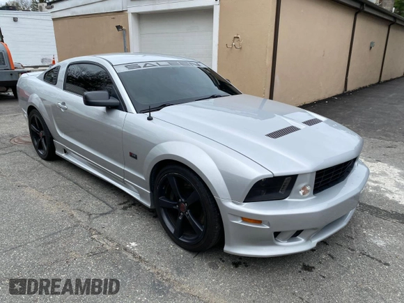 2007 Ford Mustang GT Deluxe with VIN 1ZVFT82H075200647, listed as a Copart auction lot 82534524 with 73,813 mi miles and Clean Title. Bid and sale history available at carsss.com. Image 1.
