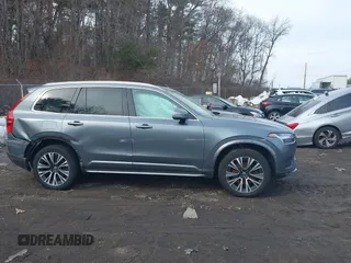 2020 Volvo XC90 Momentum with VIN YV4102PK7L1568457, listed as a IAAI auction lot 41564123 with 62,048 mi miles. Bid and sale history available at carsss.com. Image 13.