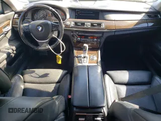 2009 BMW 7 Series 750i z VIN WBAKA83549CY33241, wystawiony jako Copart lot #75237884 z przebiegiem 130 585 mil mil oraz Szkoda całkowita • Salvage title. Historia ofert i sprzedaży dostępna na DreamBid. Obrazek 8.