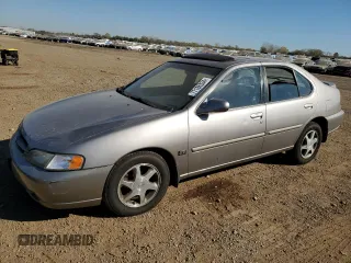 1999 Nissan Altima XE with VIN 1N4DL01D3XC245903, listed as a Copart auction lot 77186334 with 158,590 mi miles and Salvage Title. Bid and sale history available at carsss.com. Image 1.
