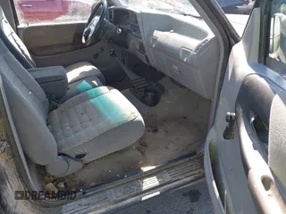 1993 Ford Ranger Splash с VIN 1FTCR10A2PTA85157, выставлен на аукционе IAAI как лот 42807110 с пробегом 15 807 миль миль и . История ставок и продаж доступна на DreamBid. Изображение 5.