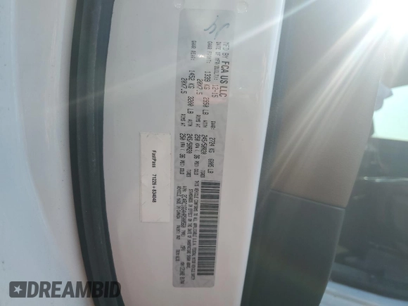 2017 Chrysler Pacifica Limited with VIN 2C4RC1GG4HR500560, listed as a Copart auction lot 59098685 with 92,817 mi miles and Clean title. Bid and sale history available at DreamBid. Image 13.