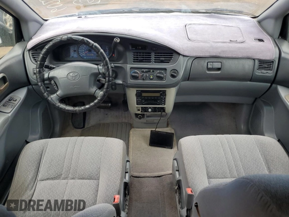 2001 Toyota Sienna CE with VIN 4T3ZF19C21U359632, listed as a Copart auction lot 60258414 with 167,356 mi miles and Salvage Title. Bid and sale history available at carsss.com. Image 8.