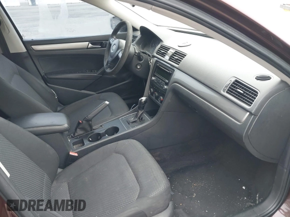 2013 Volkswagen Passat Wolfsburg Edition with VIN 1VWAP7A38DC136413, listed as a IAAI auction lot 42022470 with 265,221 mi miles. Bid and sale history available at carsss.com. Image 5.