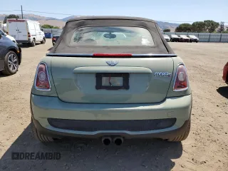 2010 MINI Convertible S z VIN WMWMS3C52ATZ84995, wystawiony jako Copart lot #63445985 z przebiegiem 51 266 mil mil oraz Szkoda całkowita • Salvage title. Historia ofert i sprzedaży dostępna na DreamBid. Obrazek 6.