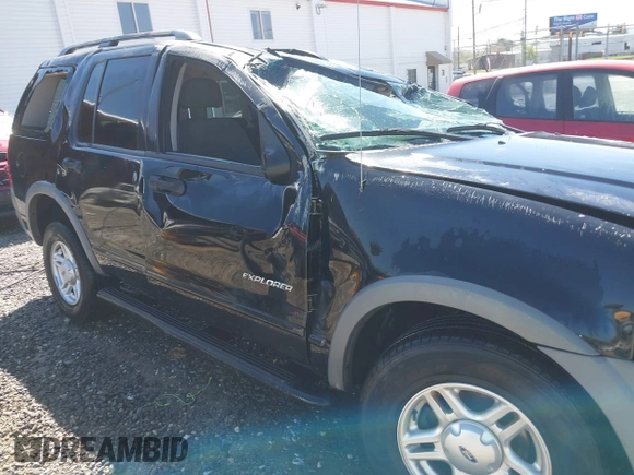 2002 Ford Explorer XLS z VIN 1FMDU72K22ZC48368, wystawiony jako IAAI lot #42017501 z przebiegiem 139 875 mil mil oraz . Historia ofert i sprzedaży dostępna na DreamBid. Obrazek 13.