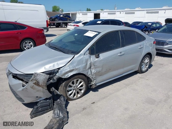 2022 Toyota Corolla LE with VIN 5YFEPMAE1NP314241, listed as a IAAI auction lot 41795553 with 39,005 mi miles. Bid and sale history available at carsss.com. Image 2.