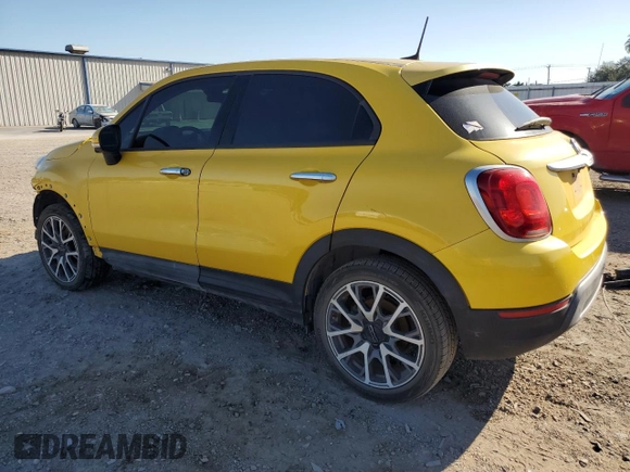 2018 FIAT 500X Trekking z VIN ZFBCFXCB3JP670090, wystawiony jako Copart lot #72441674 z przebiegiem 37 543 mil mil oraz Szkody całkowita. Historia ofert i sprzedaży dostępna na DreamBid. Obrazek 2.