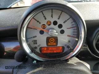 2009 MINI Hardtop S z VIN WMWMF73559TW85198, wystawiony jako Copart lot #47538725 z przebiegiem 136 006 mil mil oraz Szkoda całkowita • Salvage title. Historia ofert i sprzedaży dostępna na DreamBid. Obrazek 9.