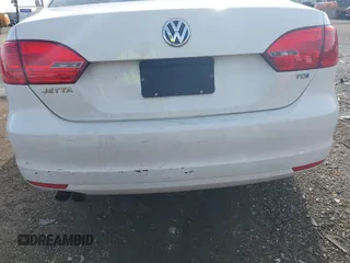 2013 Volkswagen Jetta TDI w/Premium with VIN 3VWLL7AJ6DM422102, listed as a IAAI auction lot 41956935 with 143,385 mi miles and . Bid and sale history available at DreamBid. Image 14.