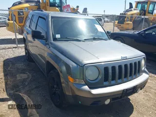 2013 Jeep Patriot Sport z VIN 1C4NJPBB8DD168770, wystawiony jako IAAI lot #41923641 z przebiegiem 104 747 mil mil oraz . Historia ofert i sprzedaży dostępna na DreamBid. Obrazek 1.