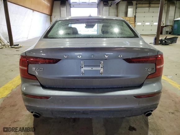 2020 Volvo S60 Momentum with VIN 7JRA22TK4LG059881, listed as a Copart auction lot 46731585 with 55,140 mi miles and Salvage Title. Bid and sale history available at carsss.com. Image 6.