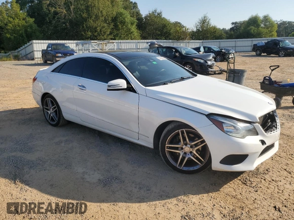 2015 Mercedes-Benz E 400 with VIN WDDKJ6HB2FF298934, listed as a Copart auction lot 74884344 with 157,841 mi miles and Salvage title. Bid and sale history available at DreamBid. Image 4.