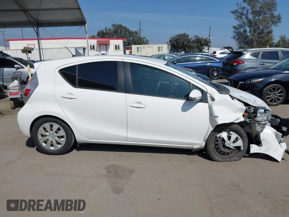 2013 Toyota Prius One with VIN JTDKDTB31D1032302, listed as a IAAI auction lot 42100473 with 155,632 mi miles. Bid and sale history available at carsss.com. Image 13.
