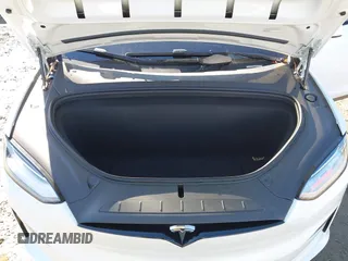 2022 Tesla Model X Plaid z VIN 7SAXCBE64NF352928, wystawiony jako IAAI lot #41406070 z przebiegiem 38 175 mil mil oraz . Historia ofert i sprzedaży dostępna na DreamBid. Obrazek 10.