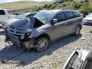 2013 Dodge Journey SXT z VIN 3C4PDCBG2DT695864, wystawiony jako Copart lot #58726315 z przebiegiem 141 450 mil mil oraz Szkoda całkowita • Salvage title. Historia ofert i sprzedaży dostępna na DreamBid. Obrazek 1.