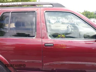 2002 Nissan Pathfinder SE z VIN JN8DR09Y52W737232, wystawiony jako IAAI lot #42381901 z przebiegiem 272 847 mil mil oraz . Historia ofert i sprzedaży dostępna na DreamBid. Obrazek 13.