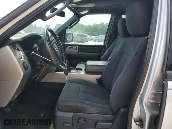 2015 Ford Expedition Max XLT с VIN 1FMJK1HT8FEF15077, выставлен на аукционе Copart как лот 55824385 с пробегом 145 895 миль миль и Списание • Salvage title. История ставок и продаж доступна на DreamBid. Изображение 7.