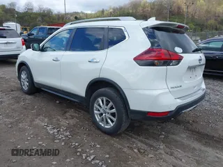 2019 Nissan Rogue SL with VIN 5N1AT2MV1KC809839, listed as a IAAI auction lot 42048435 with 96,300 mi miles and . Bid and sale history available at carsss.com. Image 3.