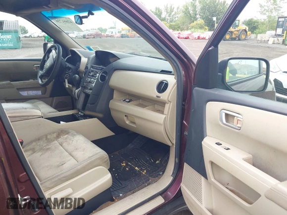 2013 Honda Pilot LX with VIN 5FNYF4H25DB029032, listed as a IAAI auction lot 42661736 with 128,096 mi miles and . Bid and sale history available at DreamBid. Image 5.