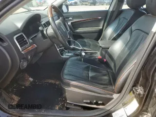 2011 Lincoln MKZ Hybrid z VIN 3LNDL2L34BR774759, wystawiony jako Copart lot #56934455 z przebiegiem 80 424 mil mil oraz Szkoda całkowita • Salvage title. Historia ofert i sprzedaży dostępna na DreamBid. Obrazek 7.